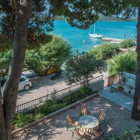 Mima - Shoreline House *