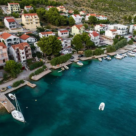 Mima - Shoreline House Apartment *